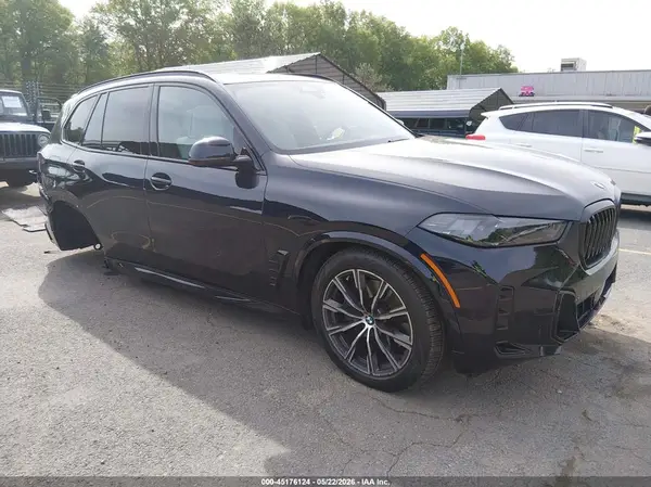 5UX23EU02S9W42921 2025 BMW X5 - Image 1