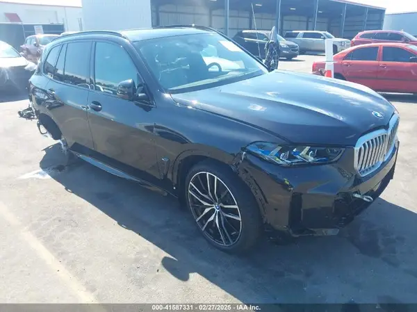 5UX23EU02S9Y40446 2025 BMW X5 - Image 1