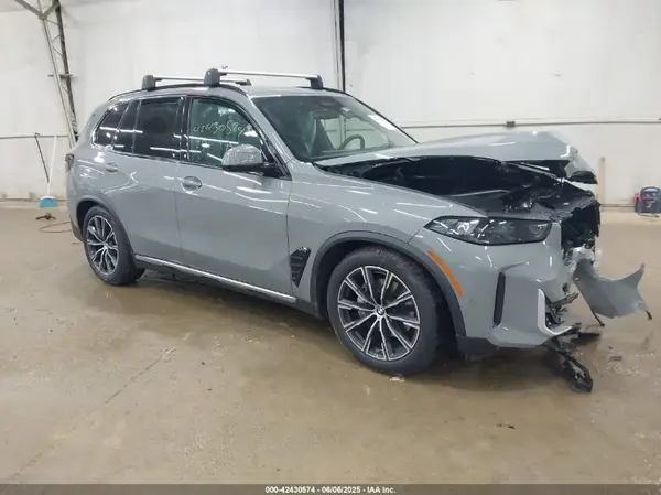 5UX23EU02S9Z02363 2025 BMW X5 - Image 1