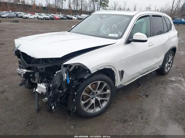 5UX23EU02T9055474 2026 BMW X5 - Image 2