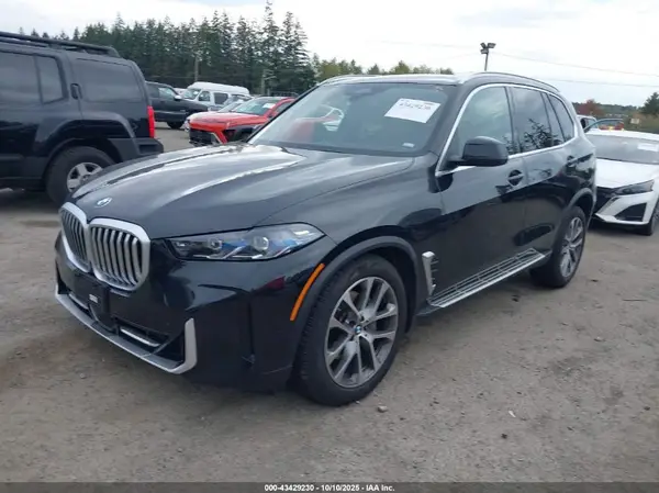 5UX23EU02T9071951 2026 BMW X5 - Image 2