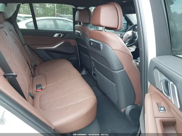 5UX23EU02T9083923 2026 BMW X5 - Image 8