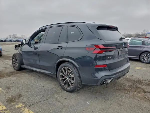 5UX23EU02T9136457 2026 BMW X5 - Image 2