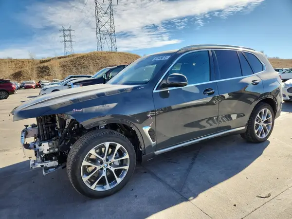 5UX23EU02T9165750 2026 BMW X5 - Image 1