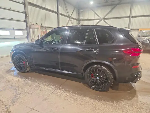 5UX23EU02T9184332 2026 BMW X5 - Image 2