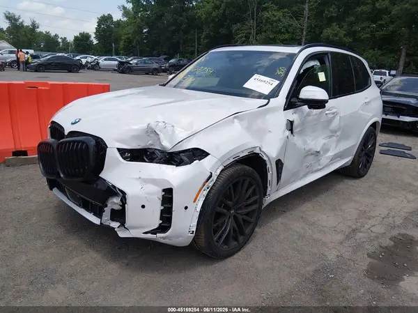 5UX23EU02T9274919 2026 BMW X5 - Image 2