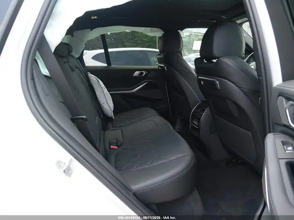 5UX23EU02T9274919 2026 BMW X5 - Image 8