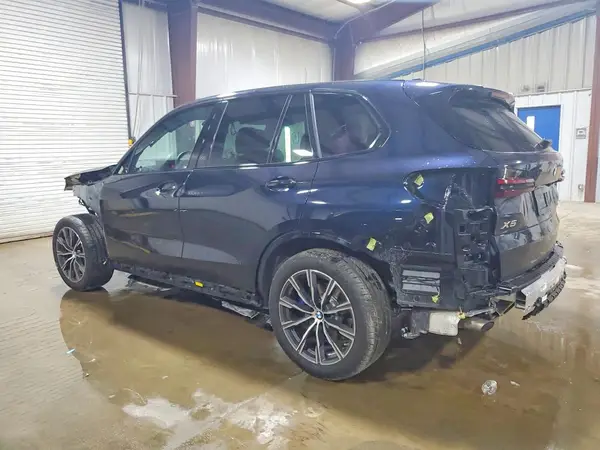 5UX23EU02T9291509 2026 BMW X5 - Image 2