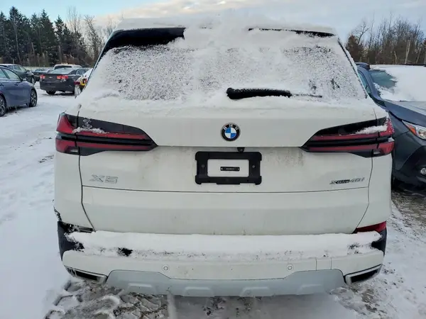 2024 BMW X5 auction photo 6