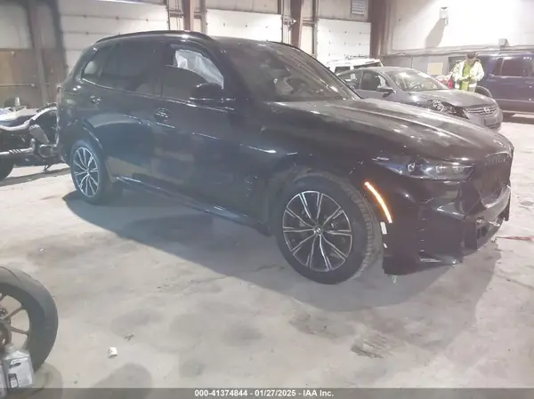 5UX23EU03R9T92969 2024 BMW X5 - Image 1