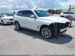 5UX23EU03R9U42110 2024 BMW X5
