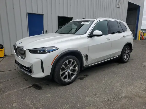 5UX23EU03R9U67475 2024 BMW X5 - Image 1