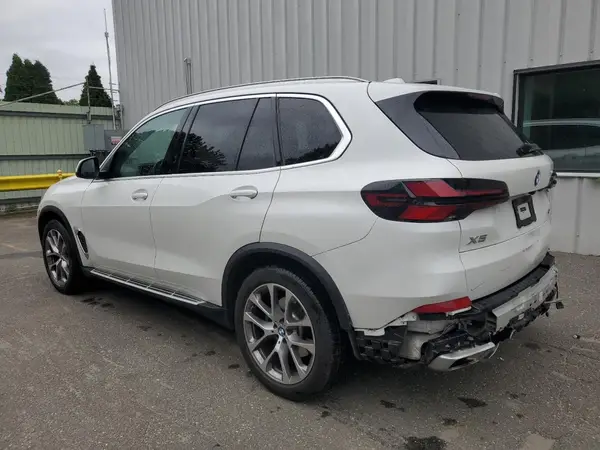 5UX23EU03R9U67475 2024 BMW X5 - Image 2