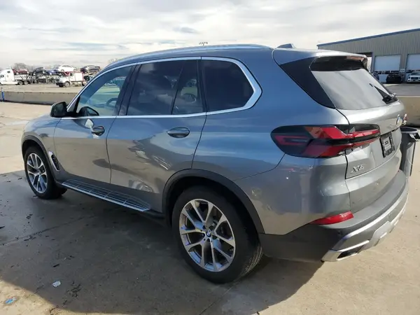 5UX23EU03R9U85183 2024 BMW X5 - Image 2
