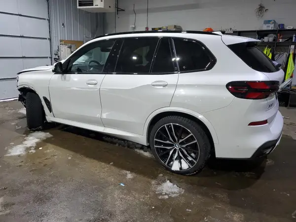 5UX23EU03R9V09854 2024 BMW X5 - Image 2