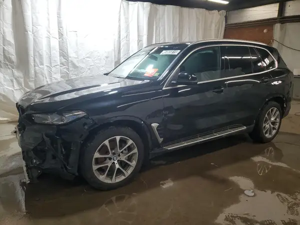 5UX23EU03R9V29344 2024 BMW X5 - Image 1