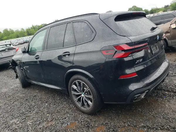 5UX23EU03R9V56897 2024 BMW X5 - Image 2