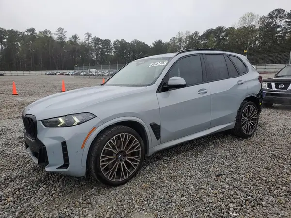 5UX23EU03R9V82643 2024 BMW X5 - Image 1