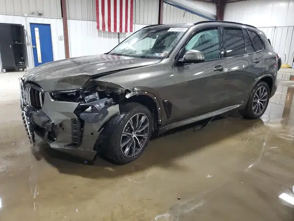 5UX23EU03S9Y31626 2025 BMW X5 - Image 1