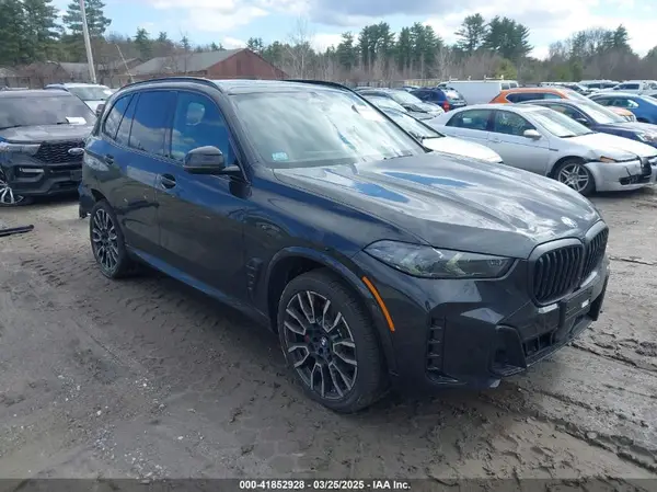 5UX23EU03S9Z21861 2025 BMW X5 - Image 1