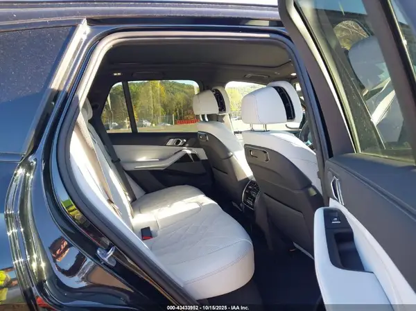 5UX23EU03S9Z28664 2025 BMW X5 - Image 8