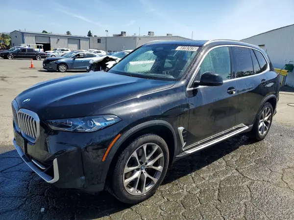 5UX23EU03S9Z52432 2025 BMW X5 - Image 1
