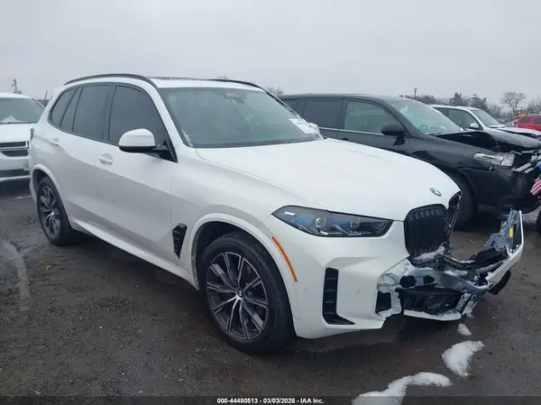5UX23EU03T9014707 2026 BMW X5 - Image 1