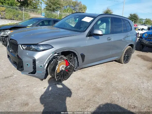 5UX23EU03T9059873 2026 BMW X5 - Image 2