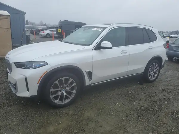 5UX23EU04R9S67303 2024 BMW X5 - Image 1