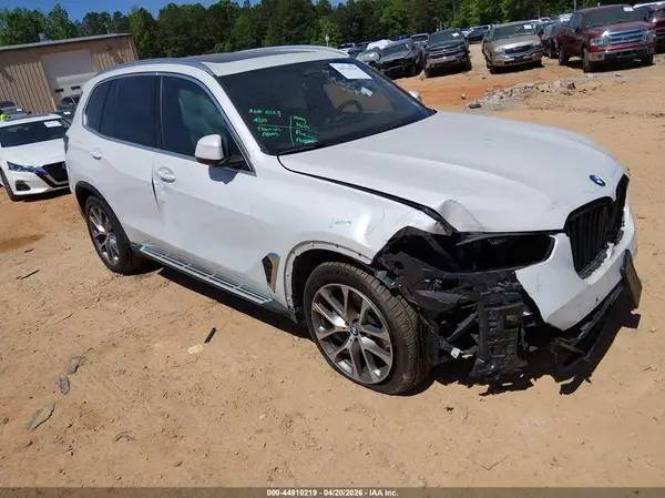 5UX23EU04R9U60017 2024 BMW X5 - Image 1