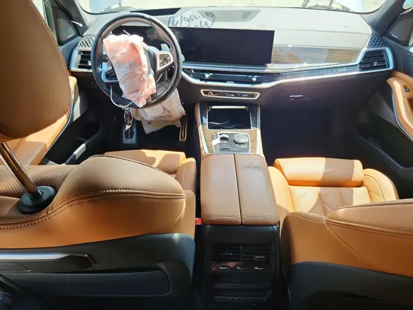 5UX23EU04R9U75018 2024 BMW X5 - Image 8