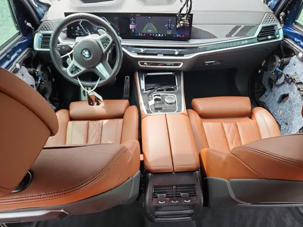 5UX23EU04R9V00662 2024 BMW X5 - Image 8