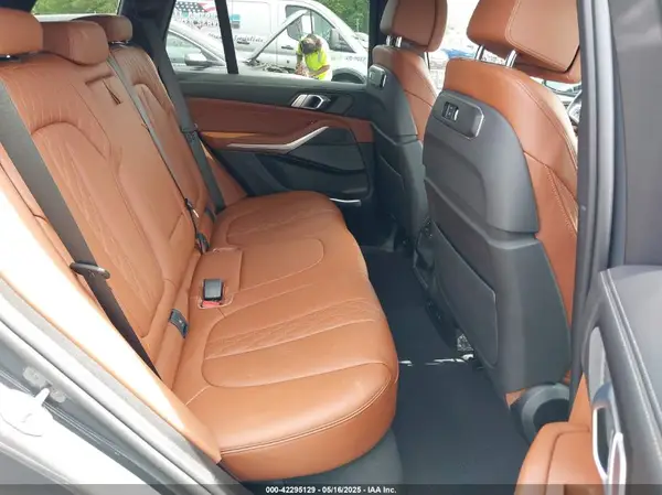 5UX23EU04R9V01472 2024 BMW X5 - Image 8