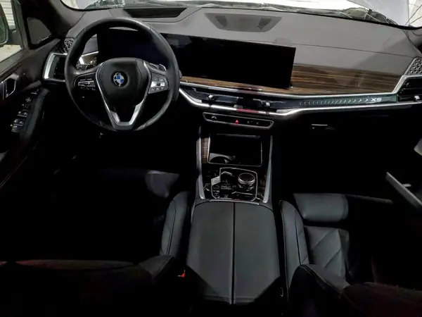 5UX23EU04S9W37476 2025 BMW X5 - Image 8