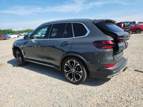5UX23EU04S9W45092 2025 BMW X5 - Image 2