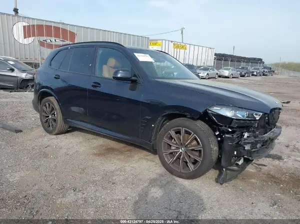5UX23EU04S9Y37497 2025 BMW X5 - Image 1