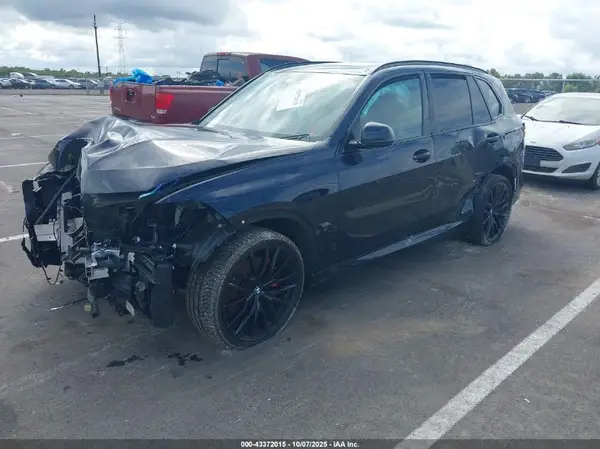 5UX23EU04S9Y40478 2025 BMW X5 - Image 2