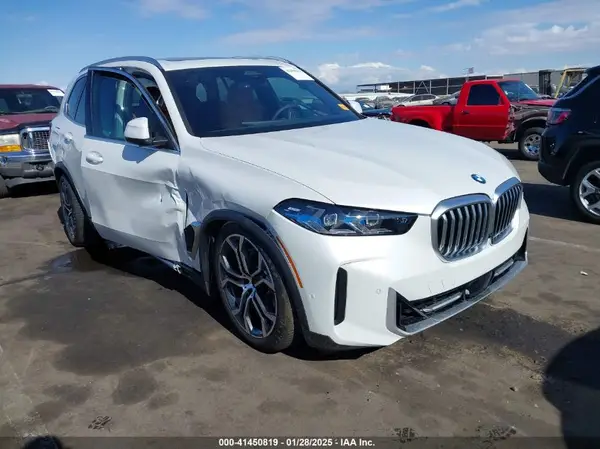 5UX23EU04S9Y89423 2025 BMW X5 - Image 1
