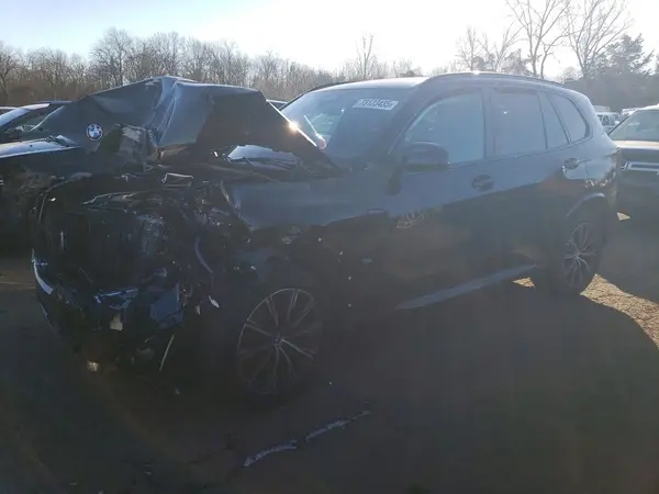 5UX23EU04T9028910 2026 BMW X5 - Image 1