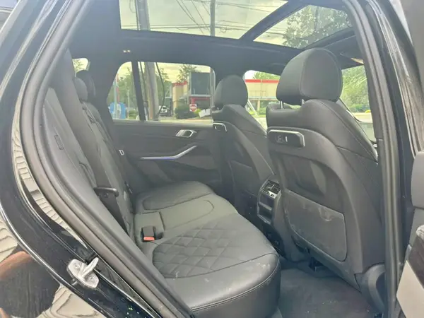 5UX23EU04T9102195 2026 BMW X5 - Image 8