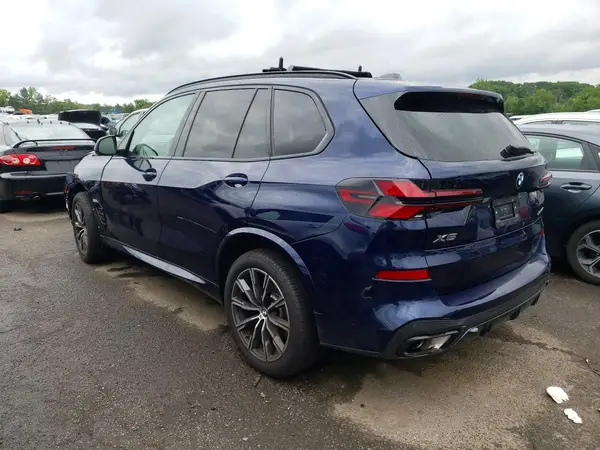 5UX23EU04T9170531 2026 BMW X5 - Image 2