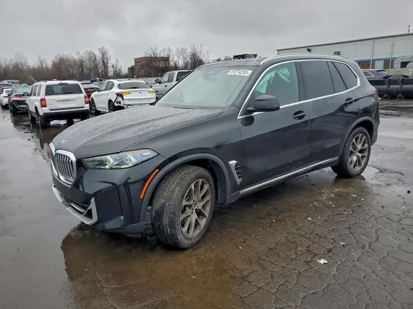 5UX23EU04T9232087 2026 BMW X5 - Image 1