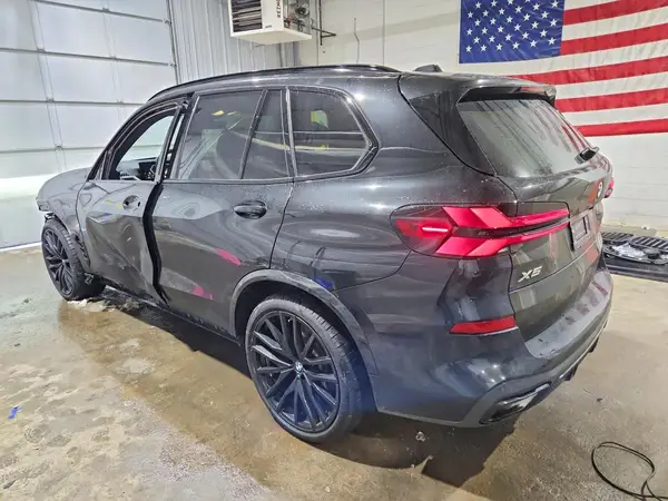 5UX23EU04T9235006 2026 BMW X5 - Image 2