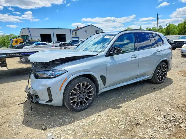 5UX23EU05R9S31166 2024 BMW X5 - Image 1