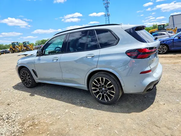 5UX23EU05R9S31166 2024 BMW X5 - Image 2