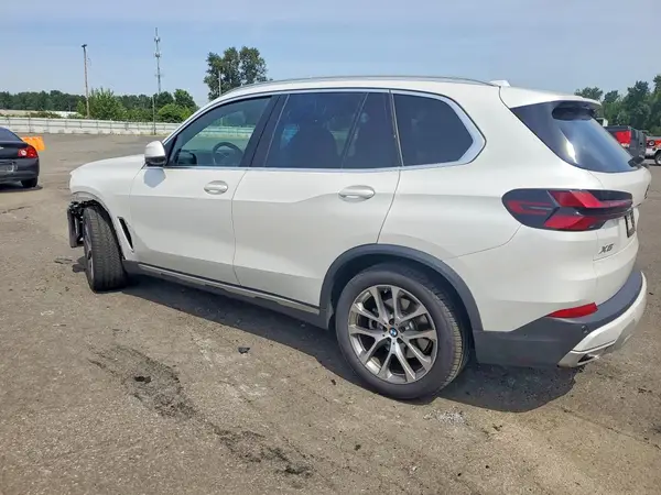 5UX23EU05R9S66337 2024 BMW X5 - Image 2