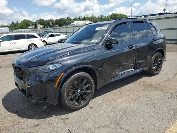 5UX23EU05R9V13940 2024 BMW X5 - Image 1