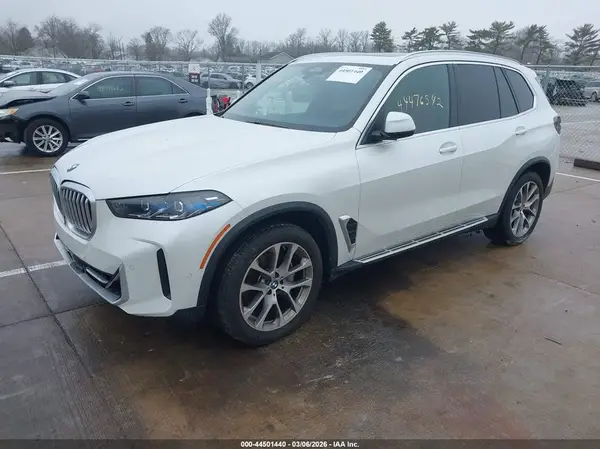 5UX23EU05R9W11205 2024 BMW X5 - Image 2