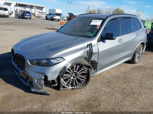 5UX23EU05S9008096 2025 BMW X5 - Image 2