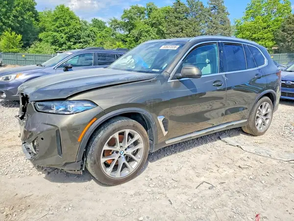 5UX23EU05S9W72060 2025 BMW X5 - Image 1